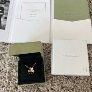 Van Cleef & Arpels 18K Rose Gold SMALL Frivole pendant with diamond